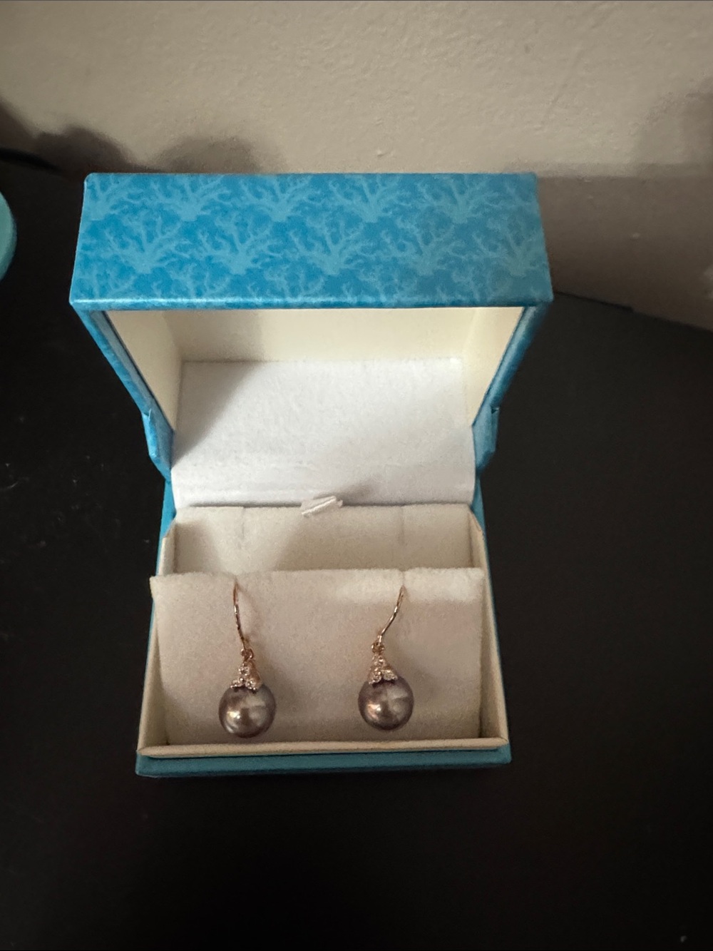 NWT - Maui Divers Genuine Pearl and Diamond drop earrings